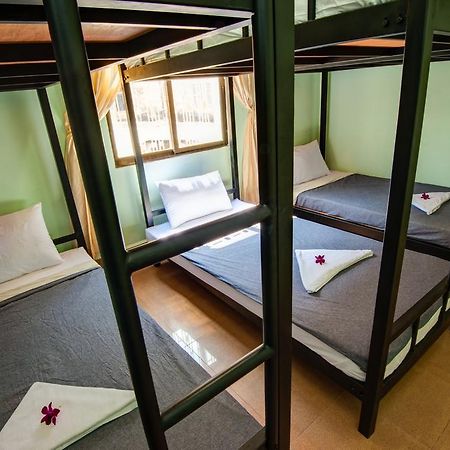 B52 Hostel Phnom Penh Bagian luar foto