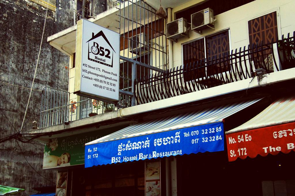 B52 Hostel Phnom Penh Bagian luar foto